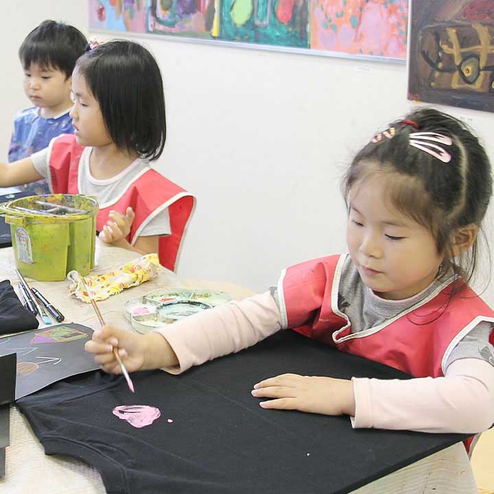 学校や幼稚園とは違った場所での活動時間を持たせたい